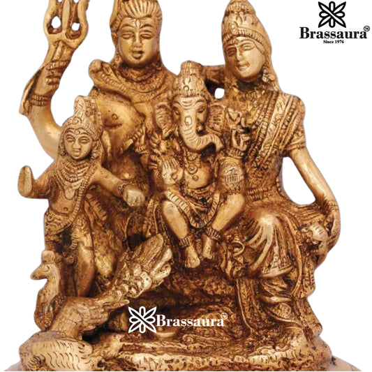 Brass Antique Shiv Family Weight 1.3 Kg & Height 5.5 Inch