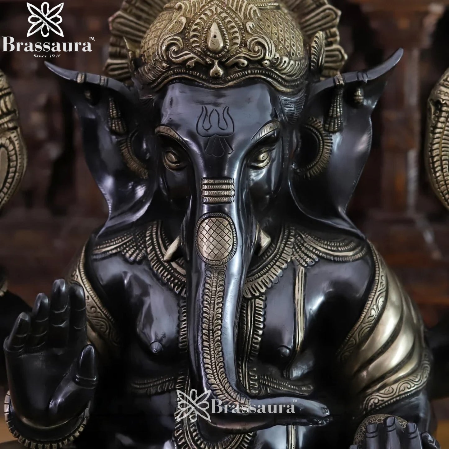 Brass Ganesha Statue Weight 24.42 Kg And Height 21 Inch