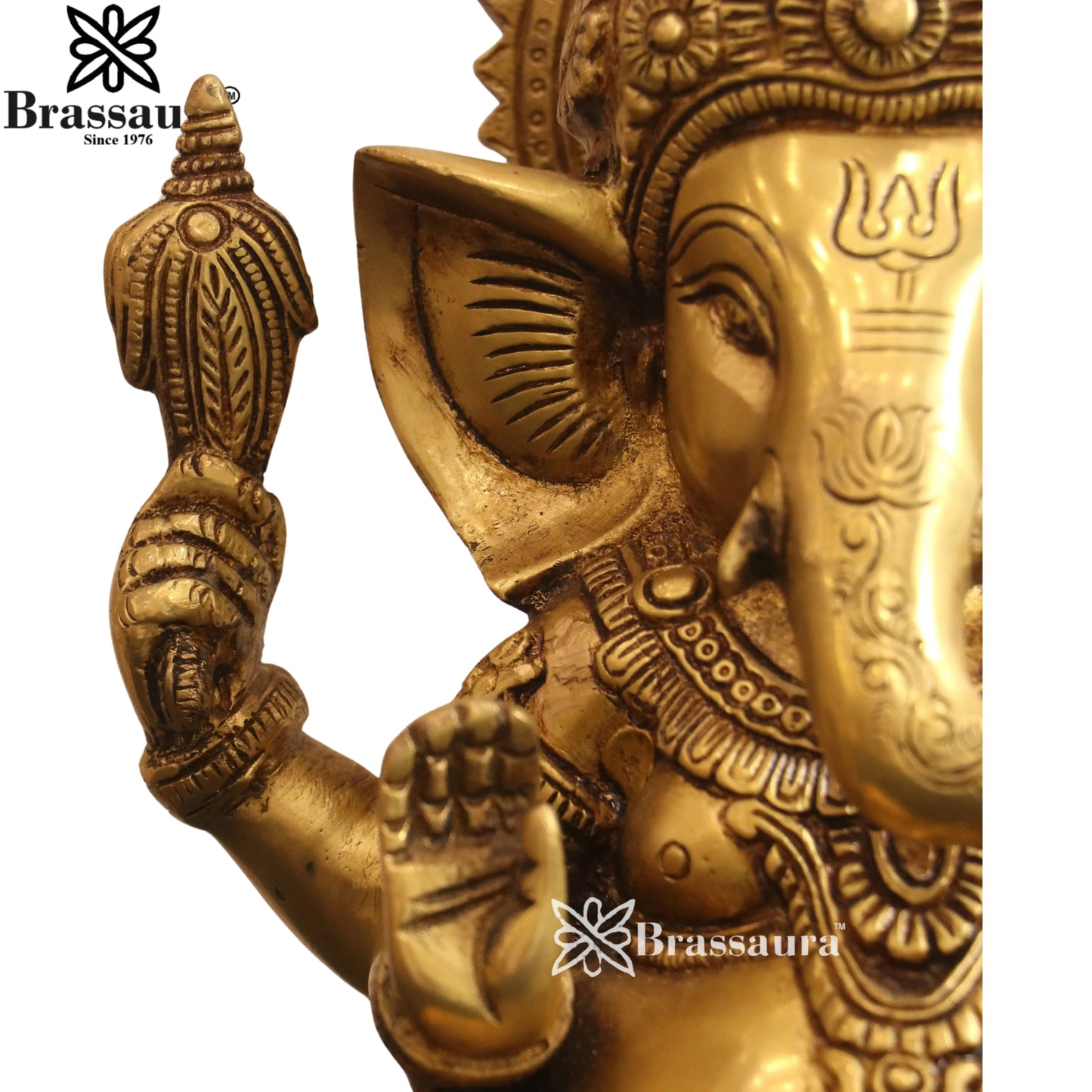 Brass Ganesha Statue Weight 2.3 Kg & Height 6 Inch