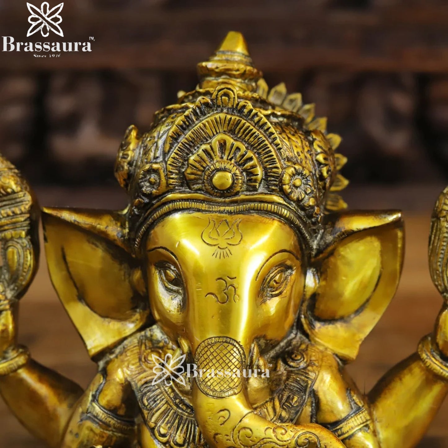 Brass Ganesha Weight 4.3 Kg & Height 9 Inch