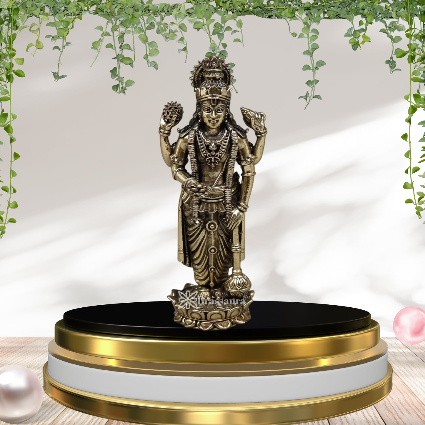 Brass Super fine Vishnu Statue Weight .232 Kg And Height 6 Inch
