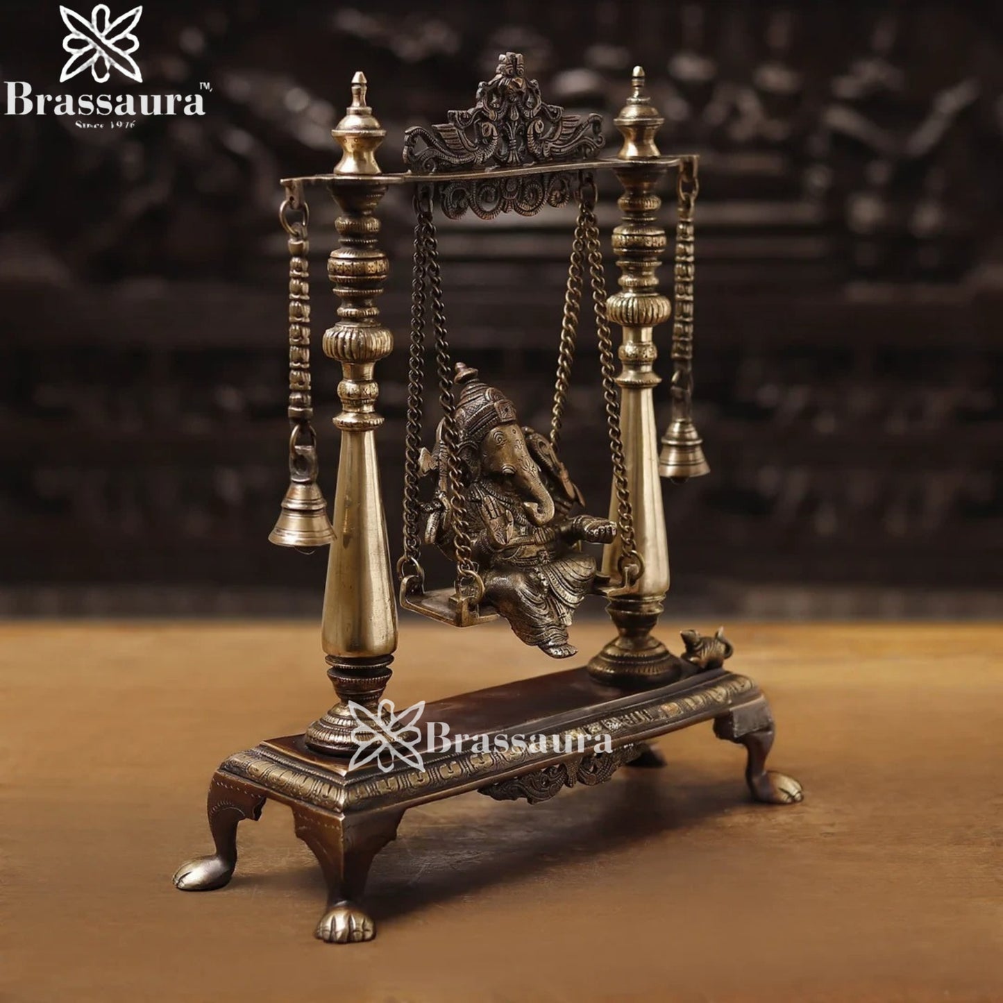 Brass Ganesha Jhula Weight 6.6 Kg & Height 16 Inch