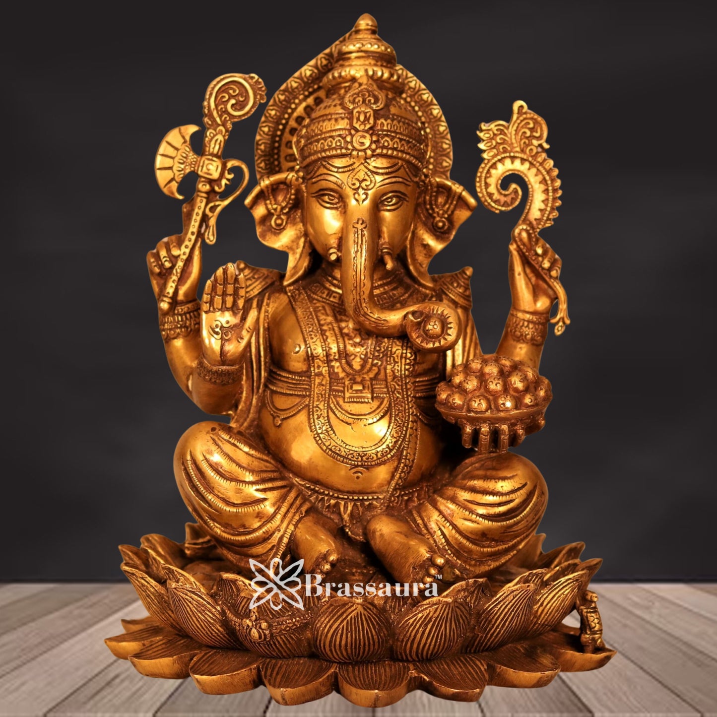 Brass Lotus Ganesha Statue Weight 8.4 Kg & Height 12 Inch