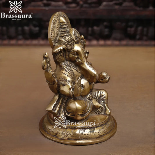 Brass Ganesha Weight 3.7 Kg & Height 8.5 Inch