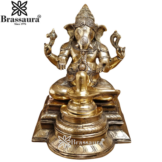 Brass Ganesha With Shivling Statue Weight 10.5 Kg And Height 14.5 Inch