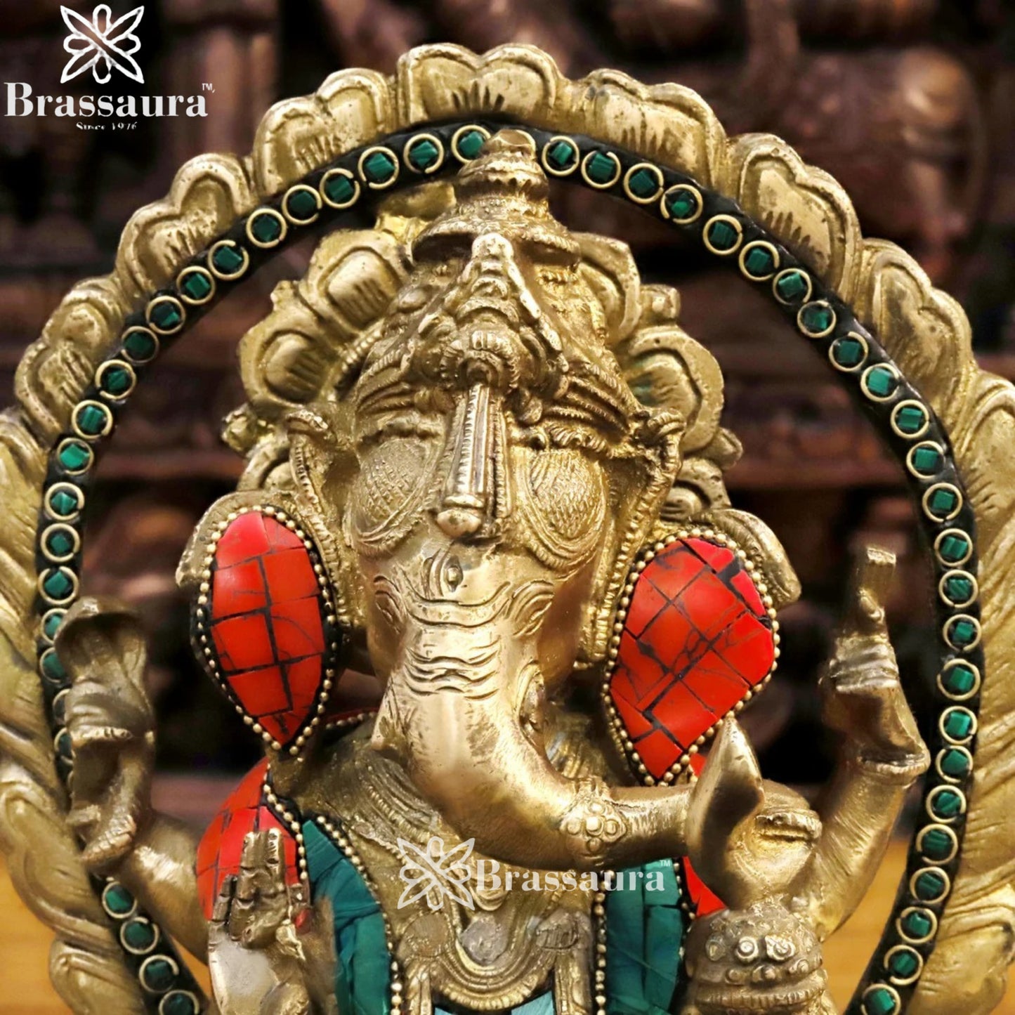 Brass Gem Stone Work Ring Ganesha Weight 3.3 Kg & Height 9.5 Inch