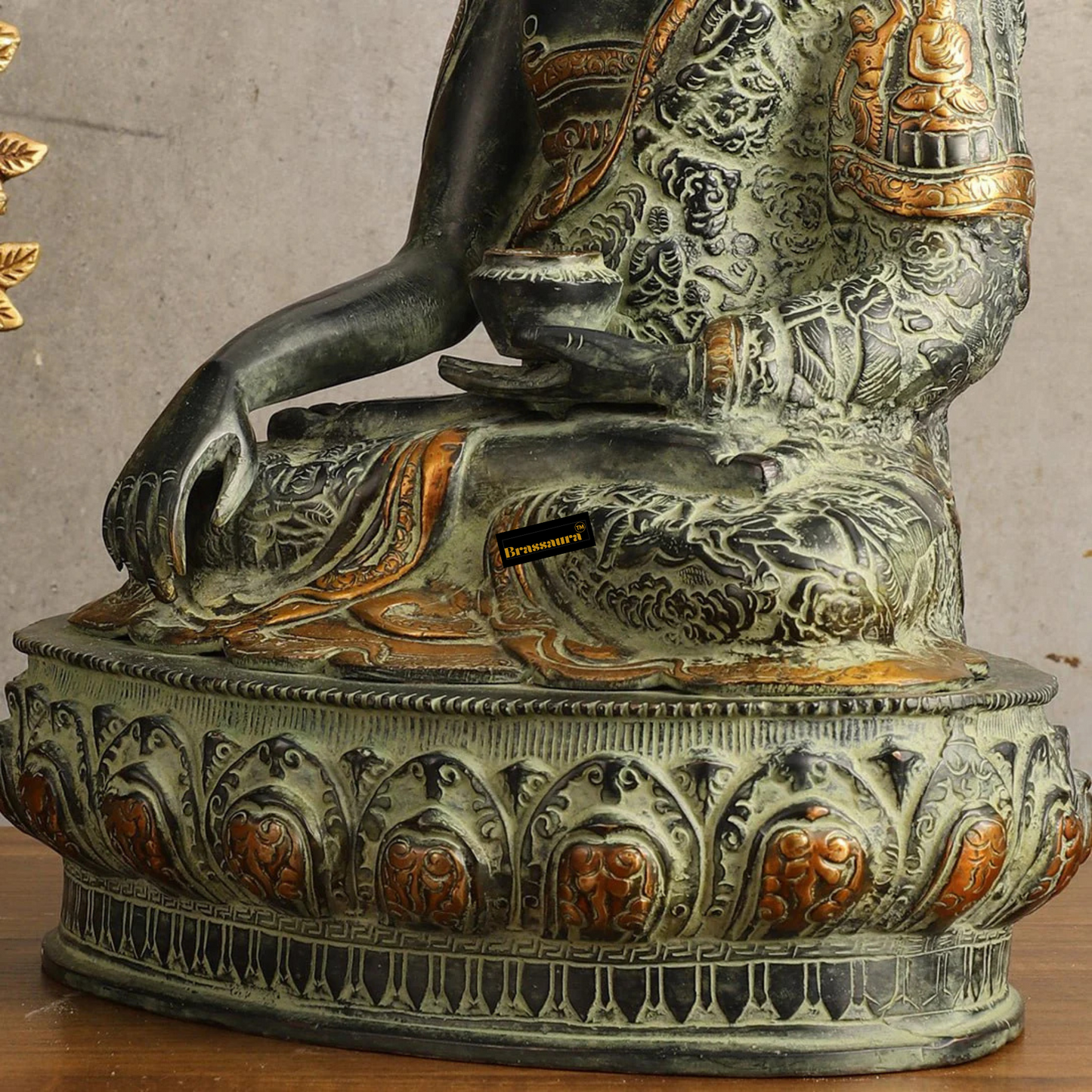 Brassaura™ Pure Brass Buddha in Bhumisparsha Mudra – Antique Sand Finish – Height 15.5 Inches, Weight 7.81 Kgs