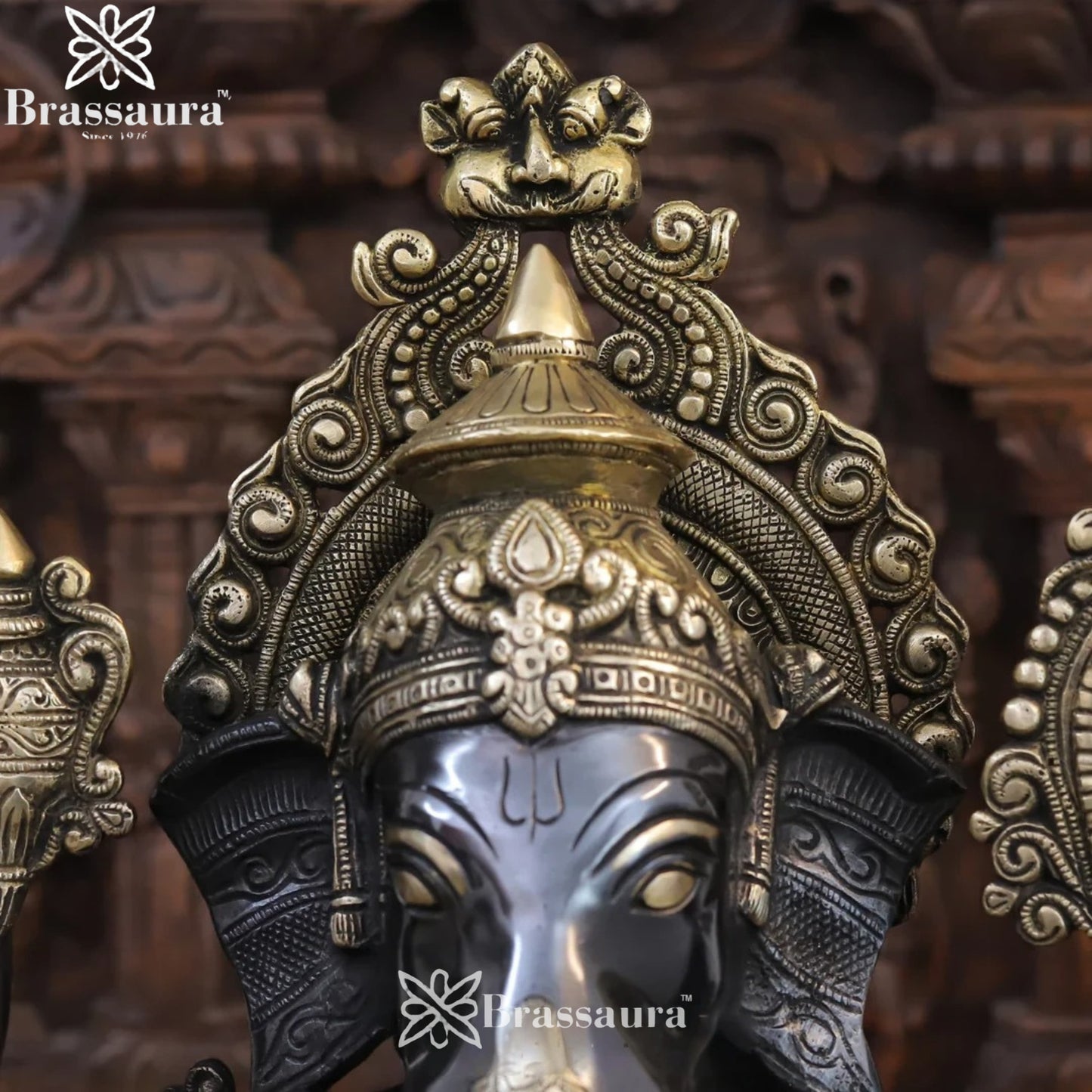 Brass Jewellery Ganesha Weight 20 Kg & Height 21 Inch