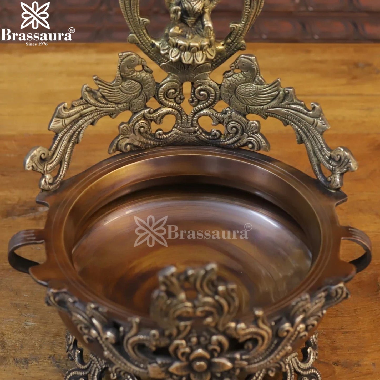 Brassaura™ Brass Laxmi Urli Statue – Height 13.5 Inches & Weight 4.96 Kgs | Temple & Home Accent