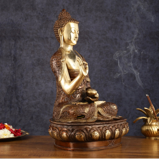 Brassaura™ Brass Elegant Buddha Idol – Height 17 Inches, Weight 11 Kgs