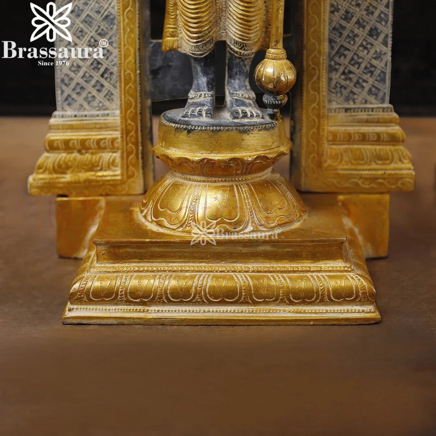 Brass Vishnu Statue Weight 12.42 Kg And Height 22 Inch