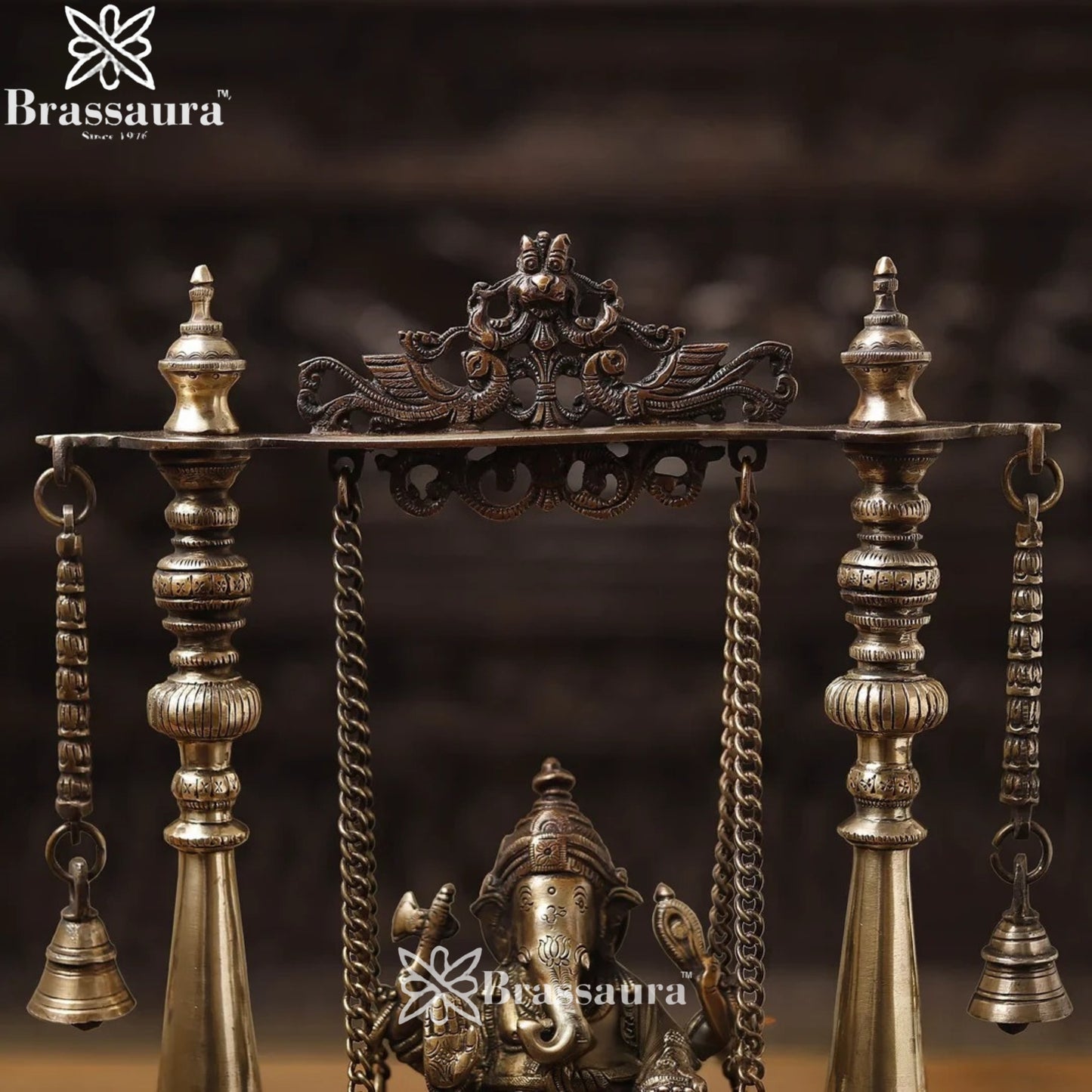 Brass Ganesha Jhula Weight 6.6 Kg & Height 16 Inch