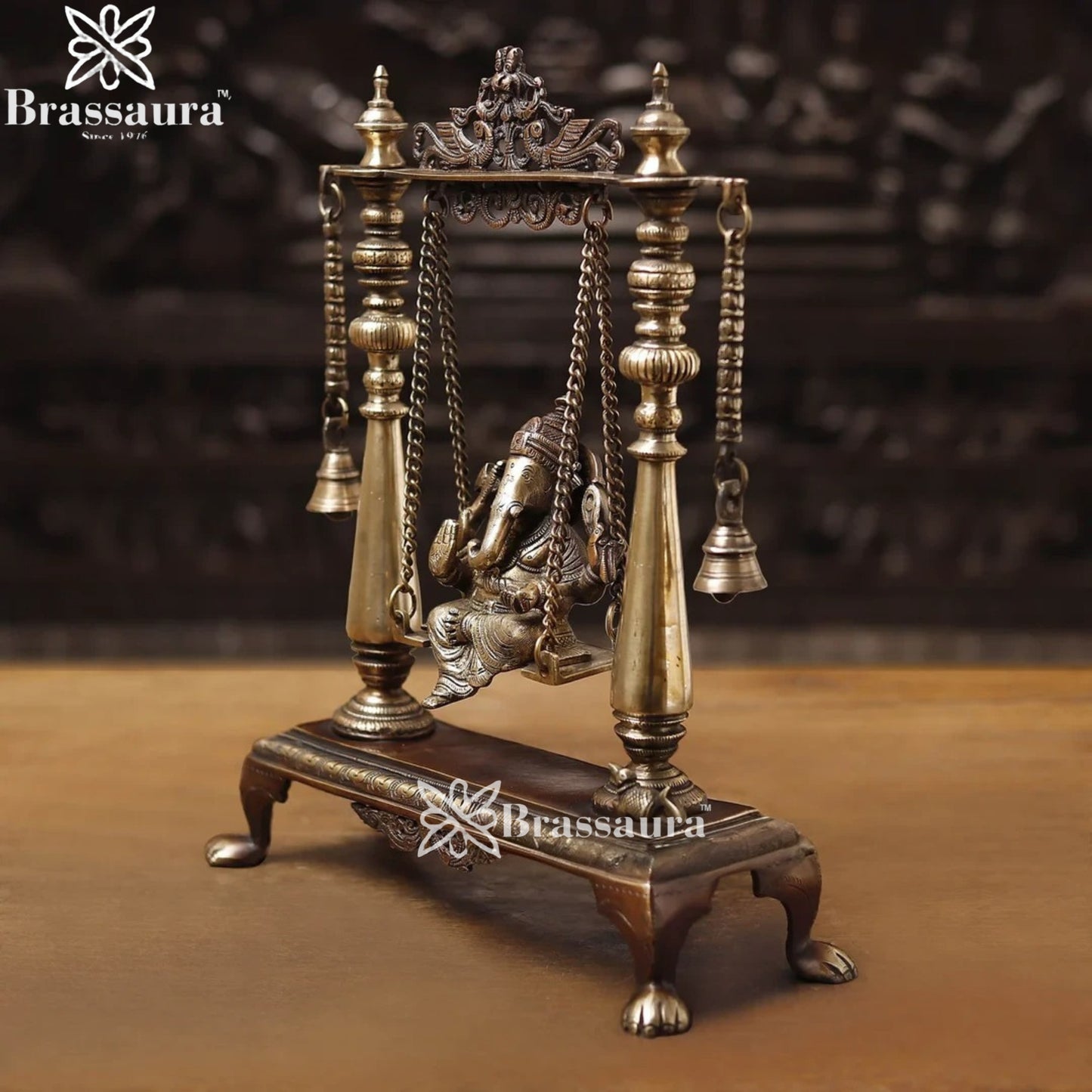 Brass Ganesha Jhula Weight 6.6 Kg & Height 16 Inch