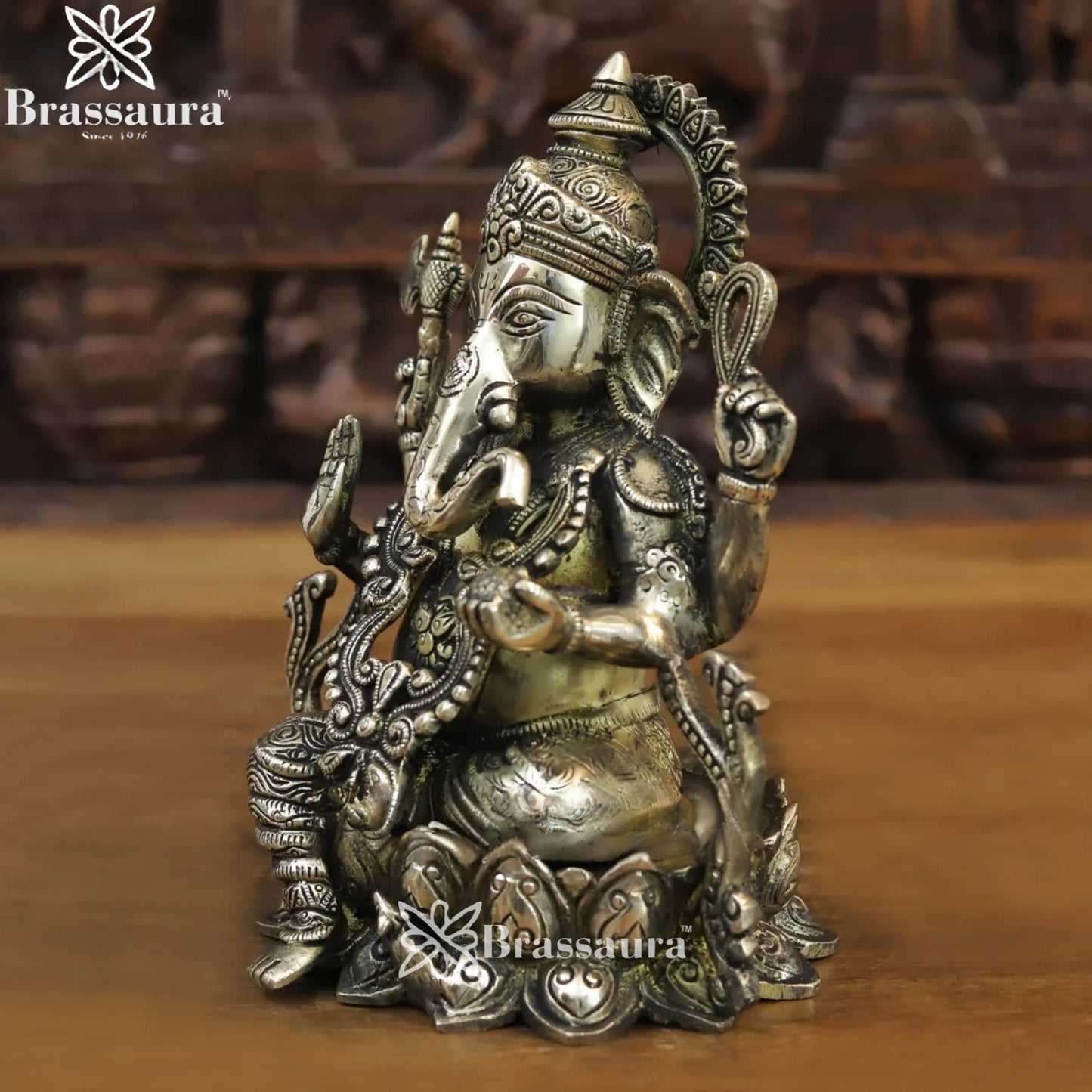 Brass Jewellery Ganesha Weight 4.54 Kg & Height 10 Inch