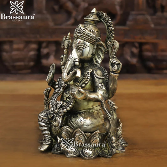Brass Jewellery Ganesha Weight 4.54 Kg & Height 10 Inch