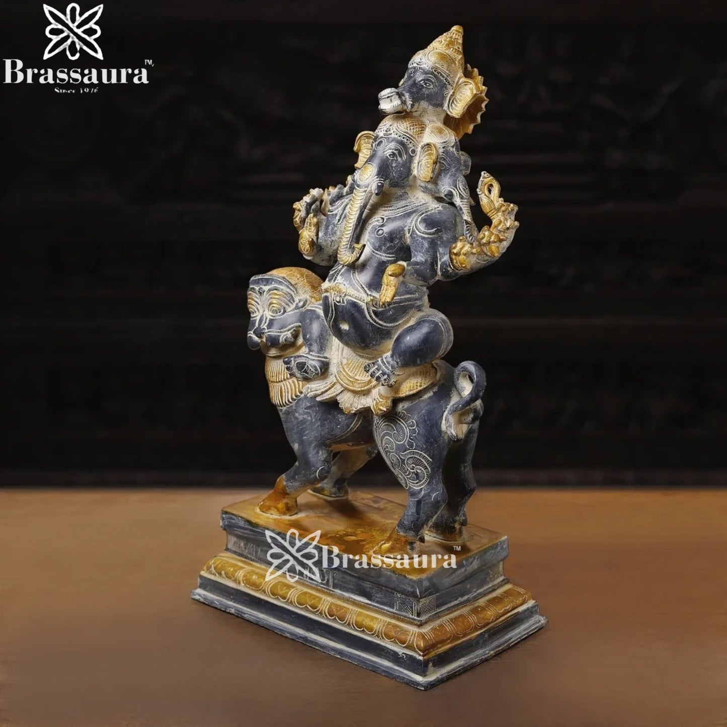 Brass Ganesha Weight 24.7 Kg & Height 24 Inch