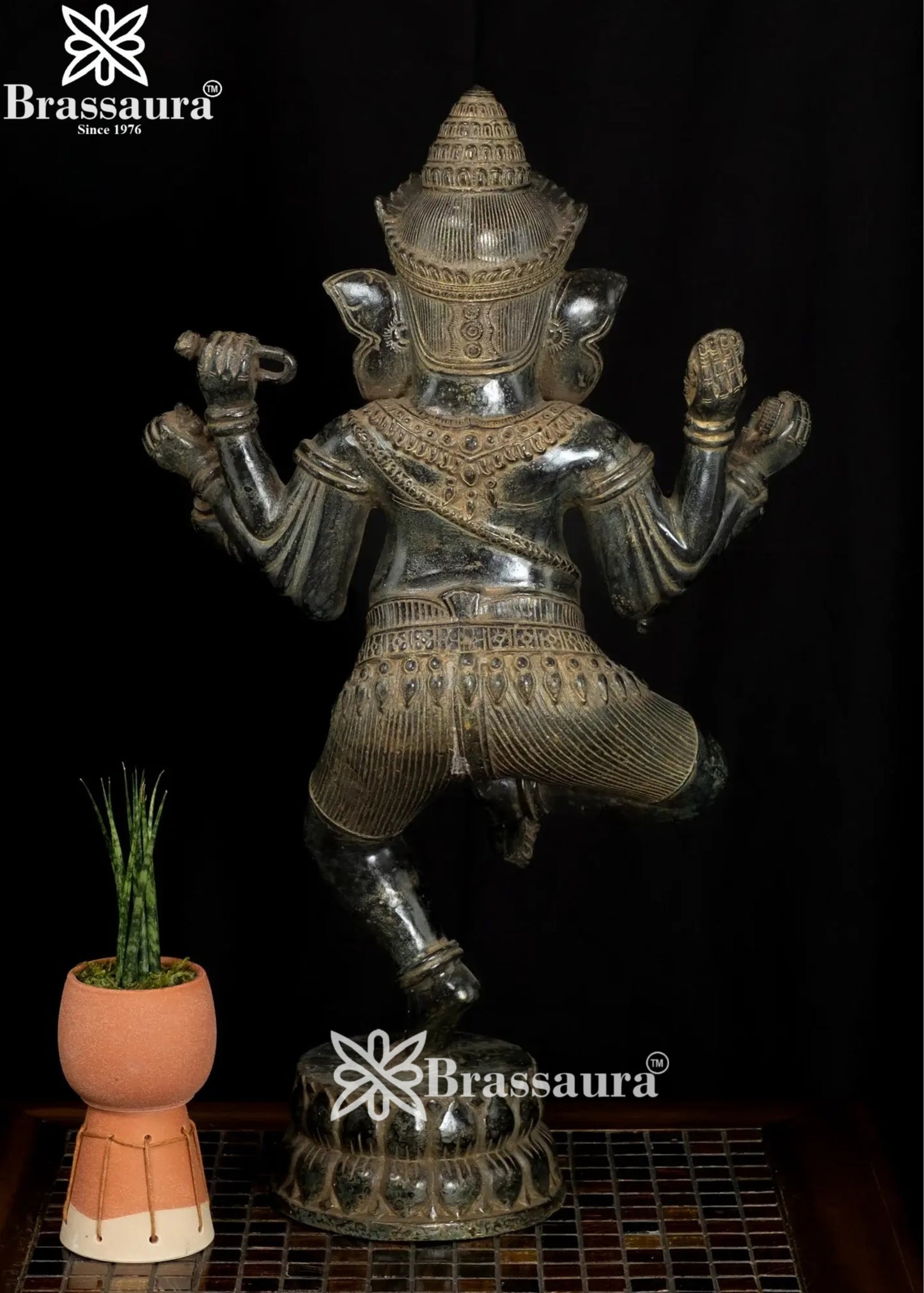 Bronze Ganesha Statue Weight 9.7 Kg And Height 24 Inch