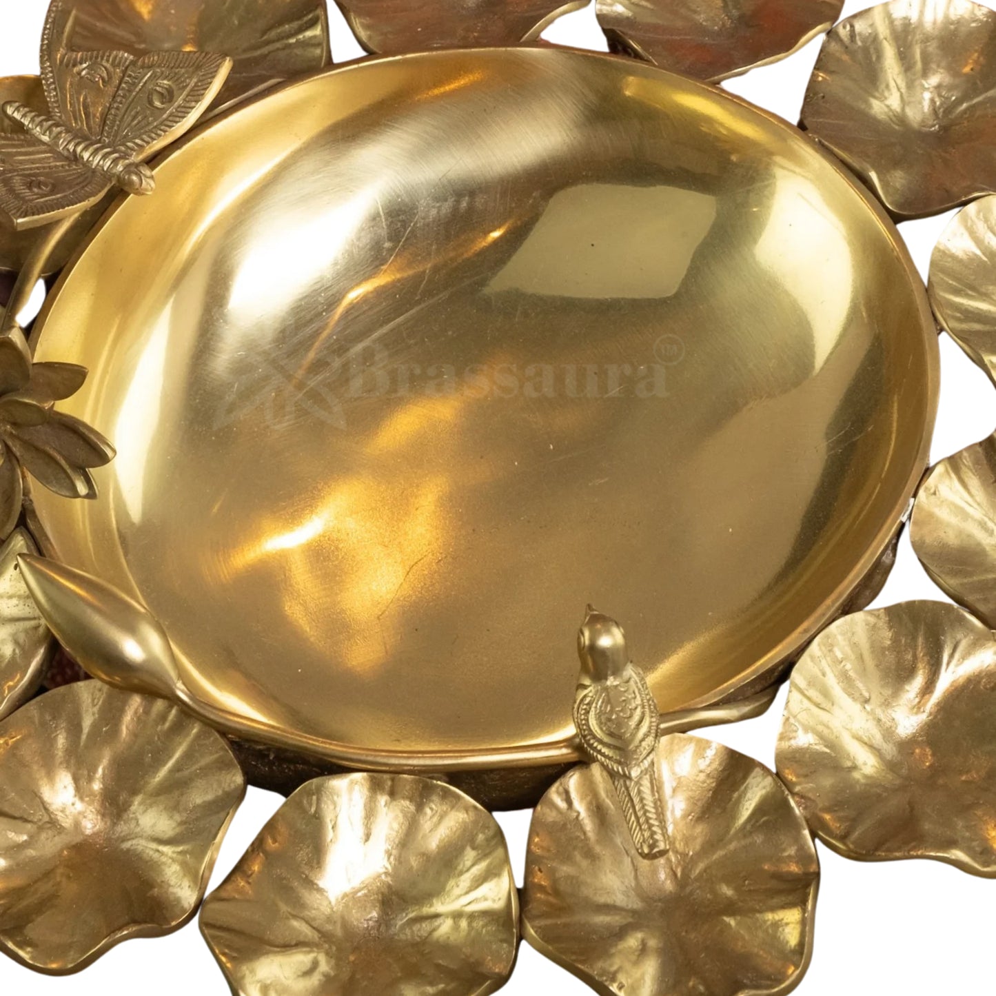 Brass Urli Statue Weight 4.5 Kg And Height 5 Inch