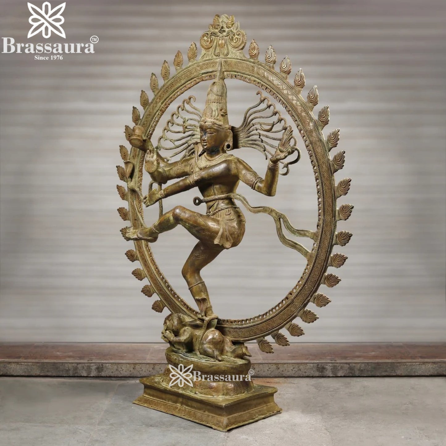 Brass Classic Dancing Natraj Statue Weight 156 Kg And Height 77 Inch