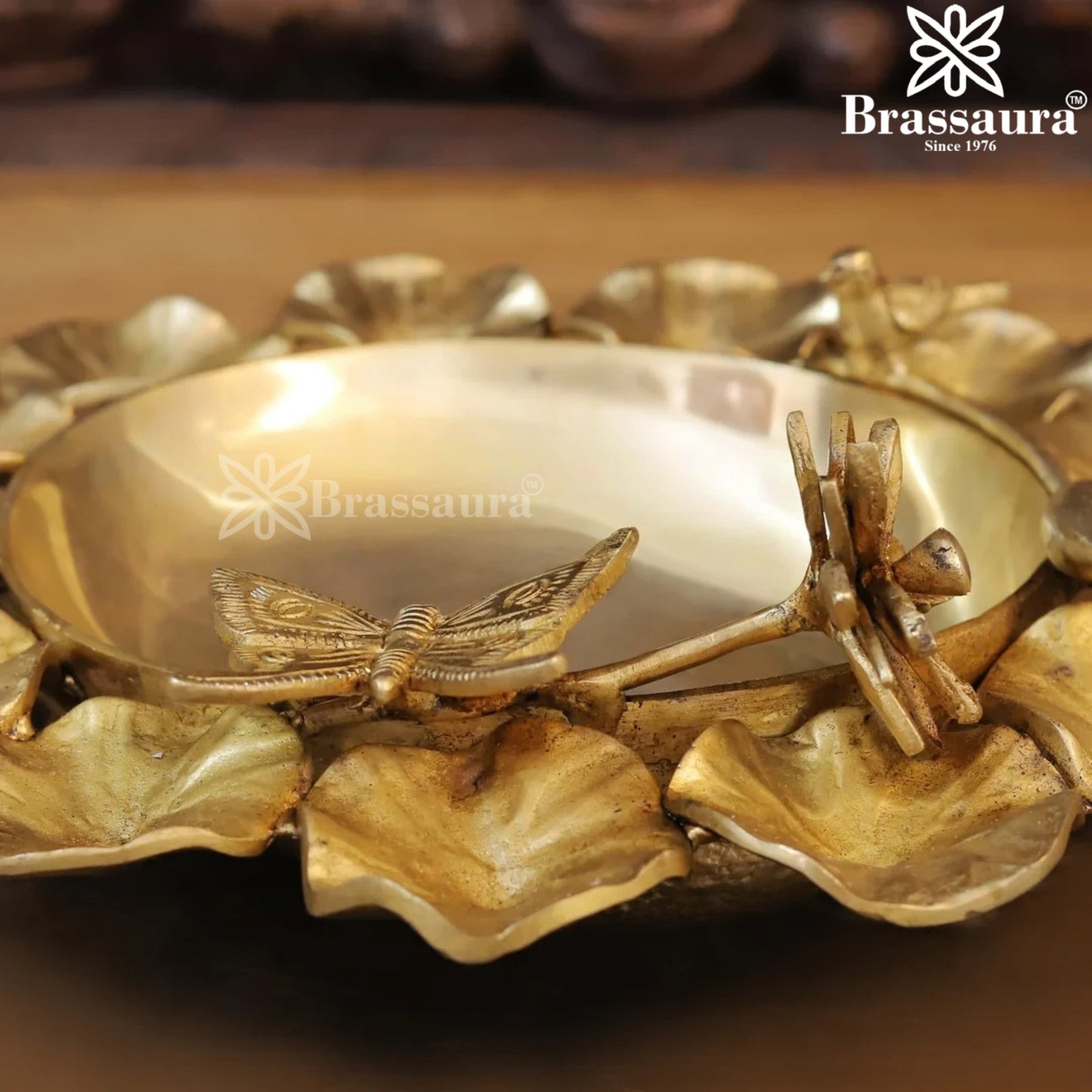 Brassaura™ Brass Urli Statue – Height 4 Inches & Weight 4.56 Kgs | Pooja Room Accent