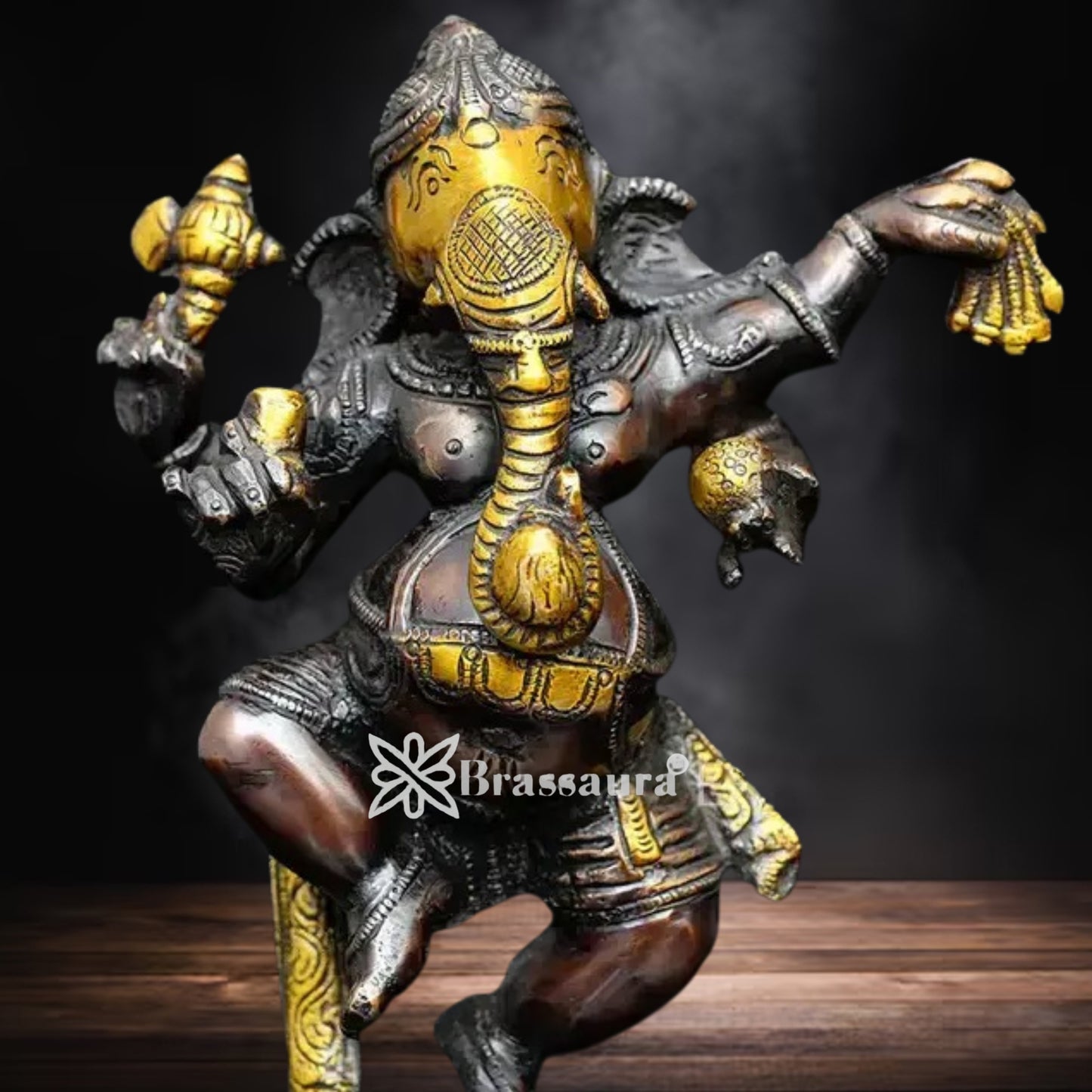 Brass Ganesha Statue Weight 2.7 Kg And Height 9.5 Inch
