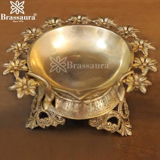 Brassaura™ Brass Urli Statue – Height 5 Inches & Weight 2.46 Kgs | Antique Finish Accent