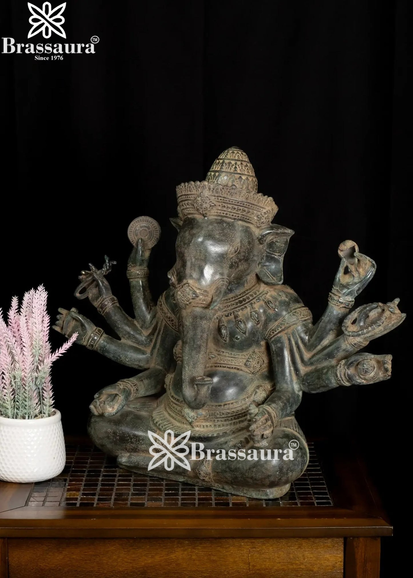 Bronze Ganesha Statue Weight 3.1 Kg And Height 13.5 Inch
