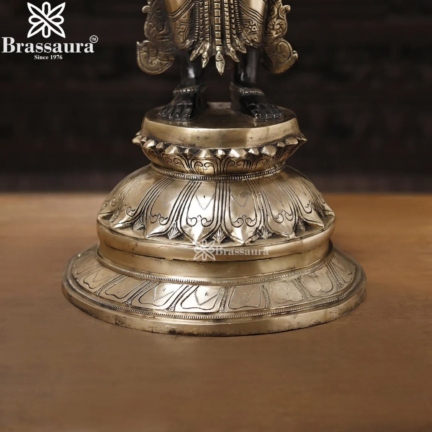 Brassaura™ Elegant Brass Laxmi Murti – Height 39 Inches & Weight 31.48 Kgs | Temple & Home Décor