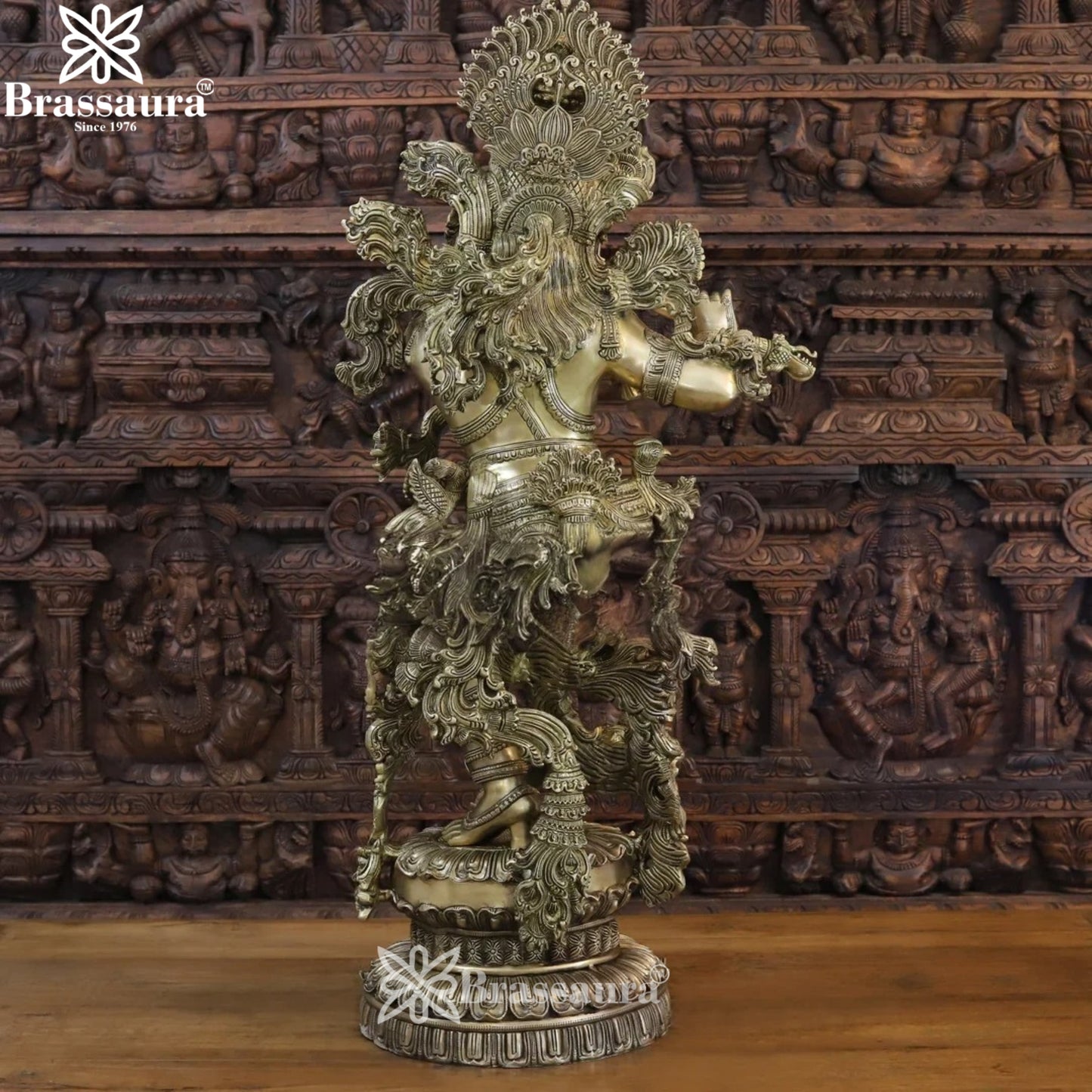 Brass Krishna Murti Weight 73.24 Kg And Height 43 Inch