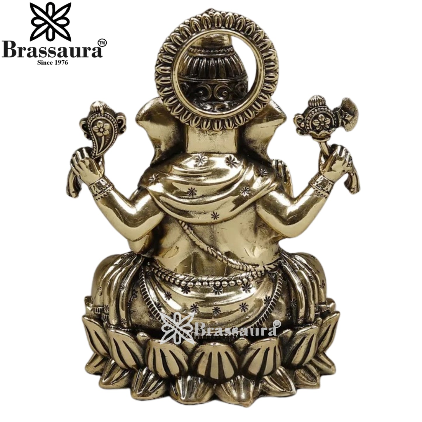 Brass Super fine Ganesha Statue Weight .122 Kg And Height 3 Inch