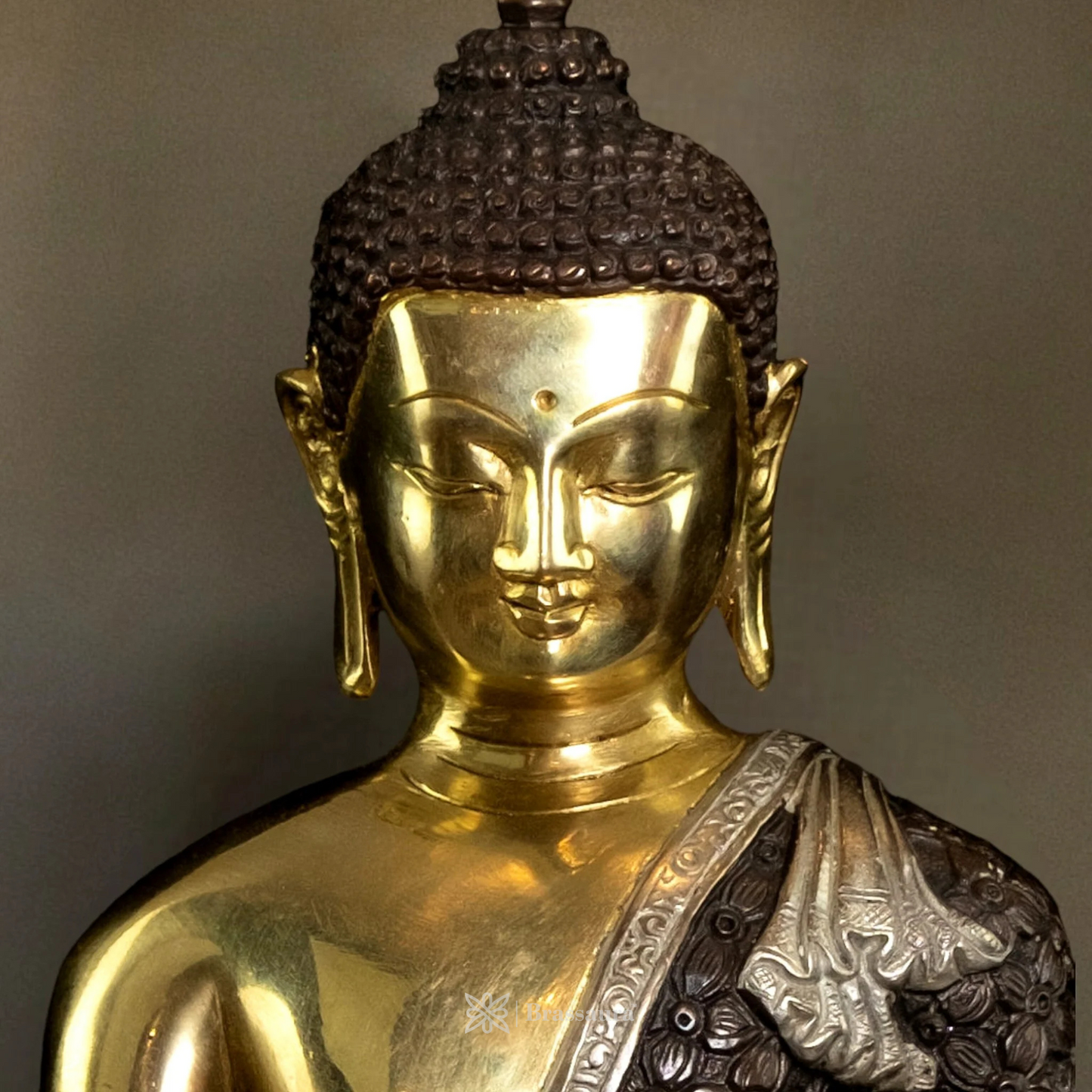 Brassaura™ Pure Brass Bhumisparsha Mudra Buddha Statue – Height 13 Inches, Weight 6.8 Kgs