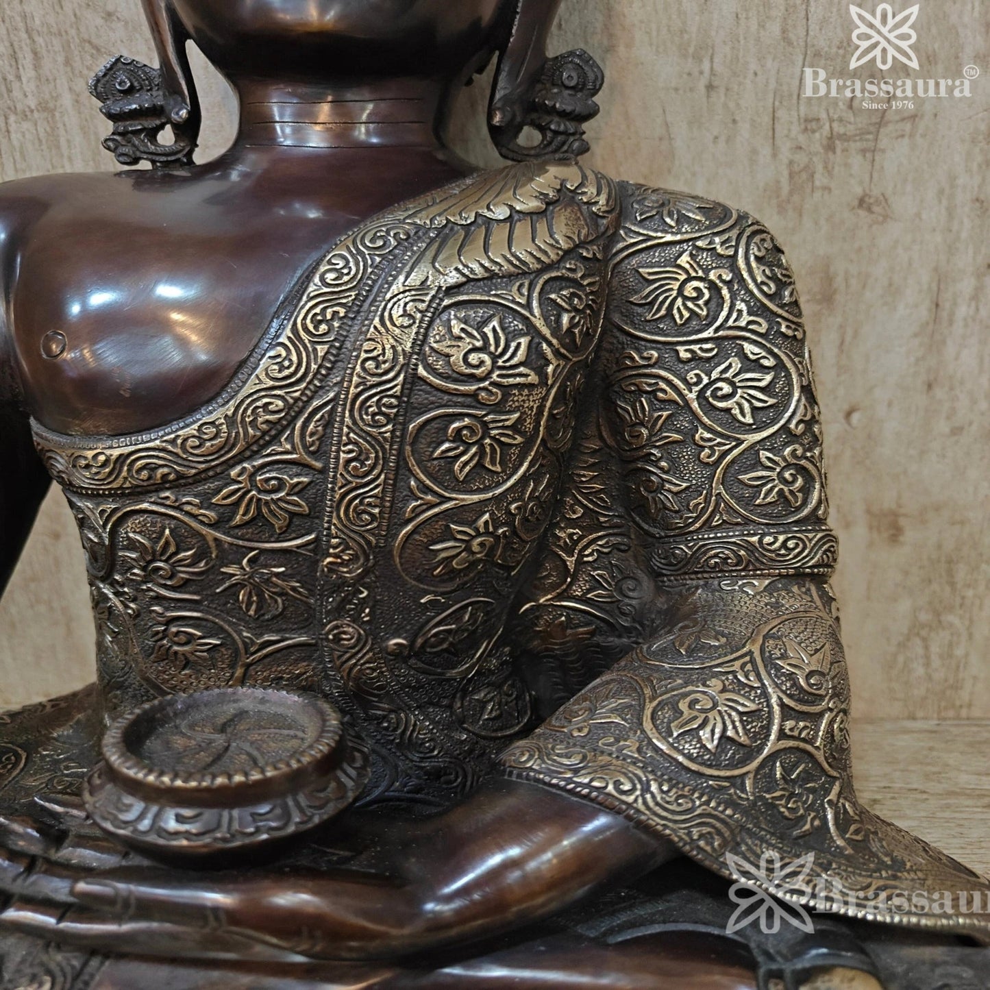 Brass Bhumisprasa Buddha Weight 14.5 kg & Height 17 Inch