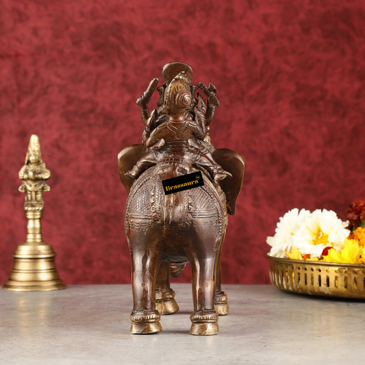 Brassaura™ Handcrafted Brass Ganesha with Riddhi Siddhi on Elephant – Height 7.5 Inches, Weight 2.7 Kgs