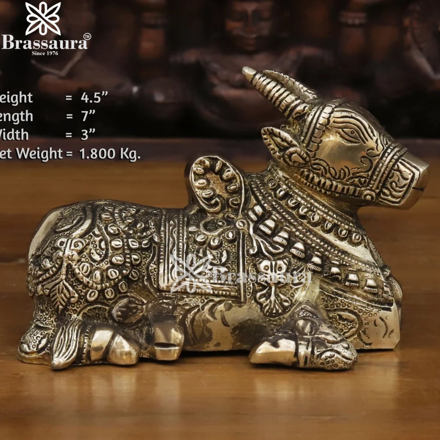 घर की सजावट और उपहार के लिए पीतल नंदी, वज़न 1.8 किलोग्राम, ऊँचाई 4.5 इंच