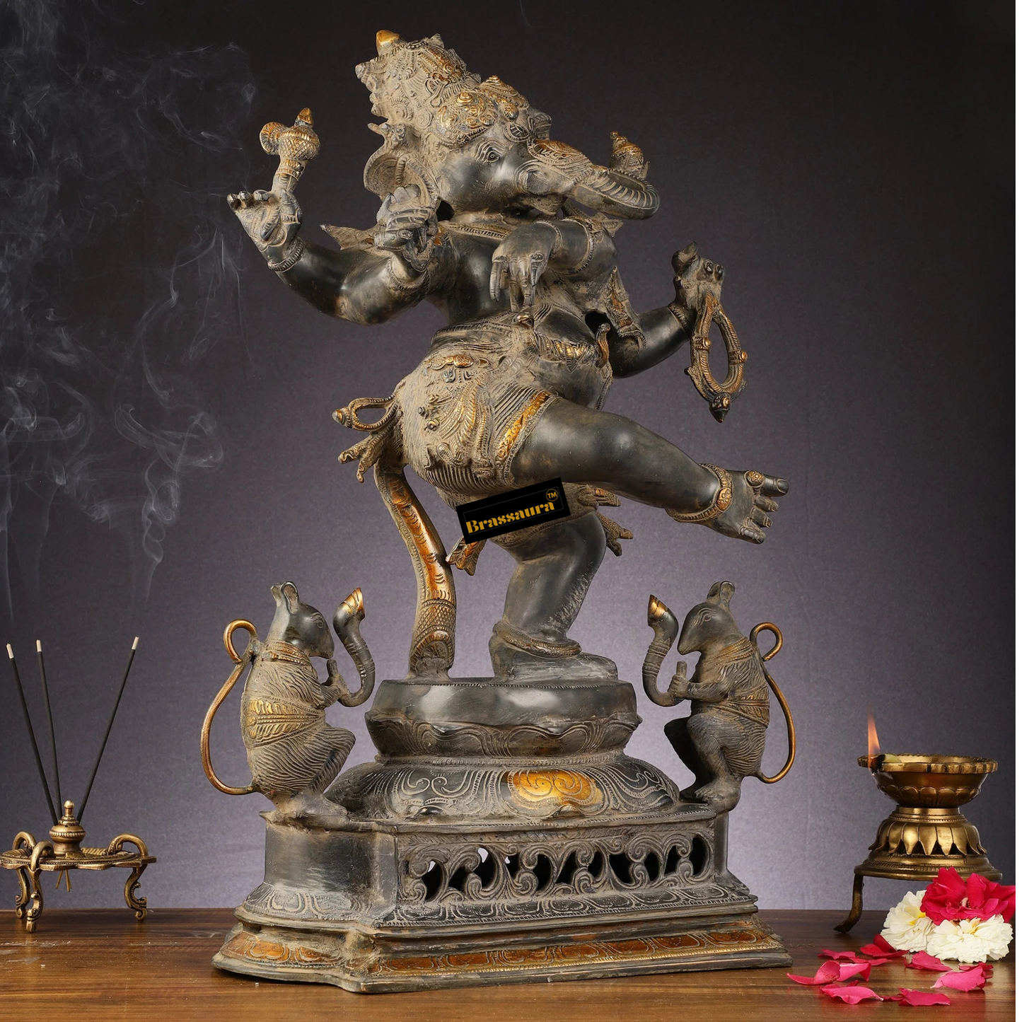 Brassaura™ Brass Superfine Dancing Ganesha Statue – Height 24 Inches, Weight 24.7 Kgs