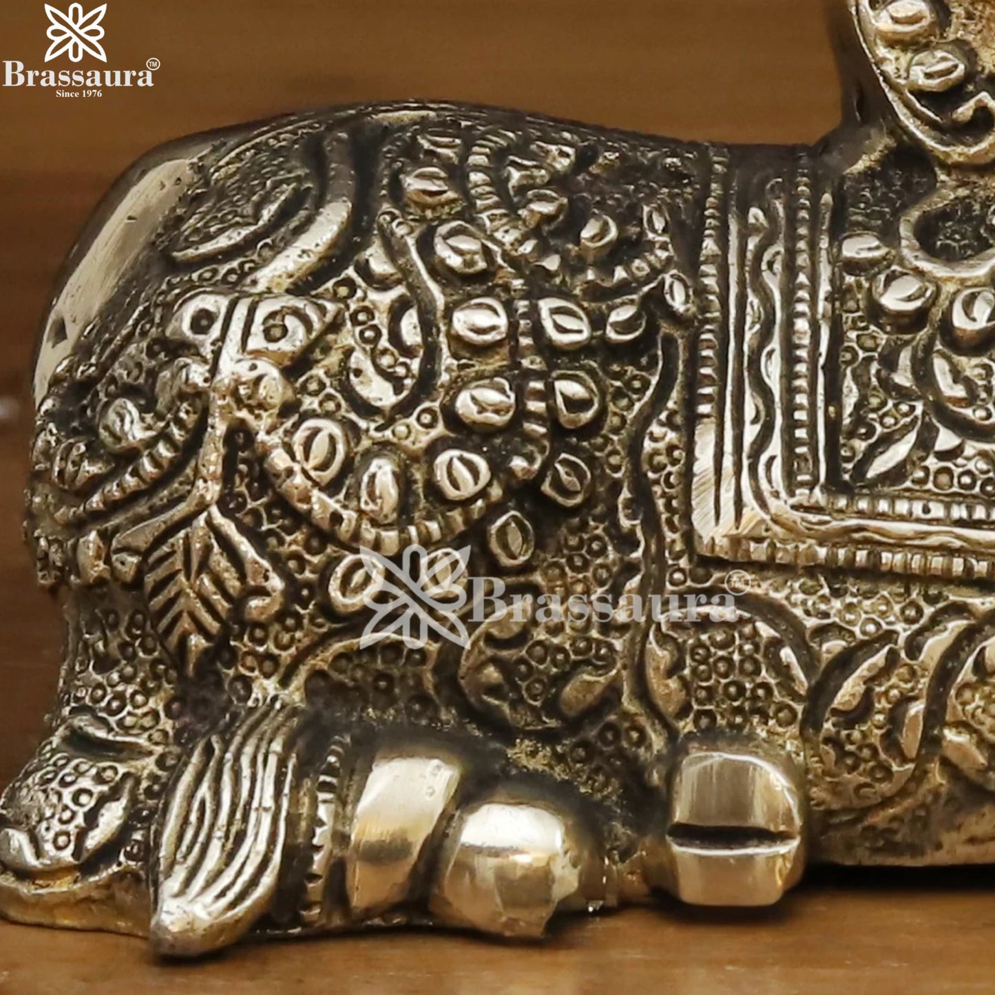 Brass Nandi For Home Décor And Gift Items Weight 1.8 kg Height 4.5 Inch