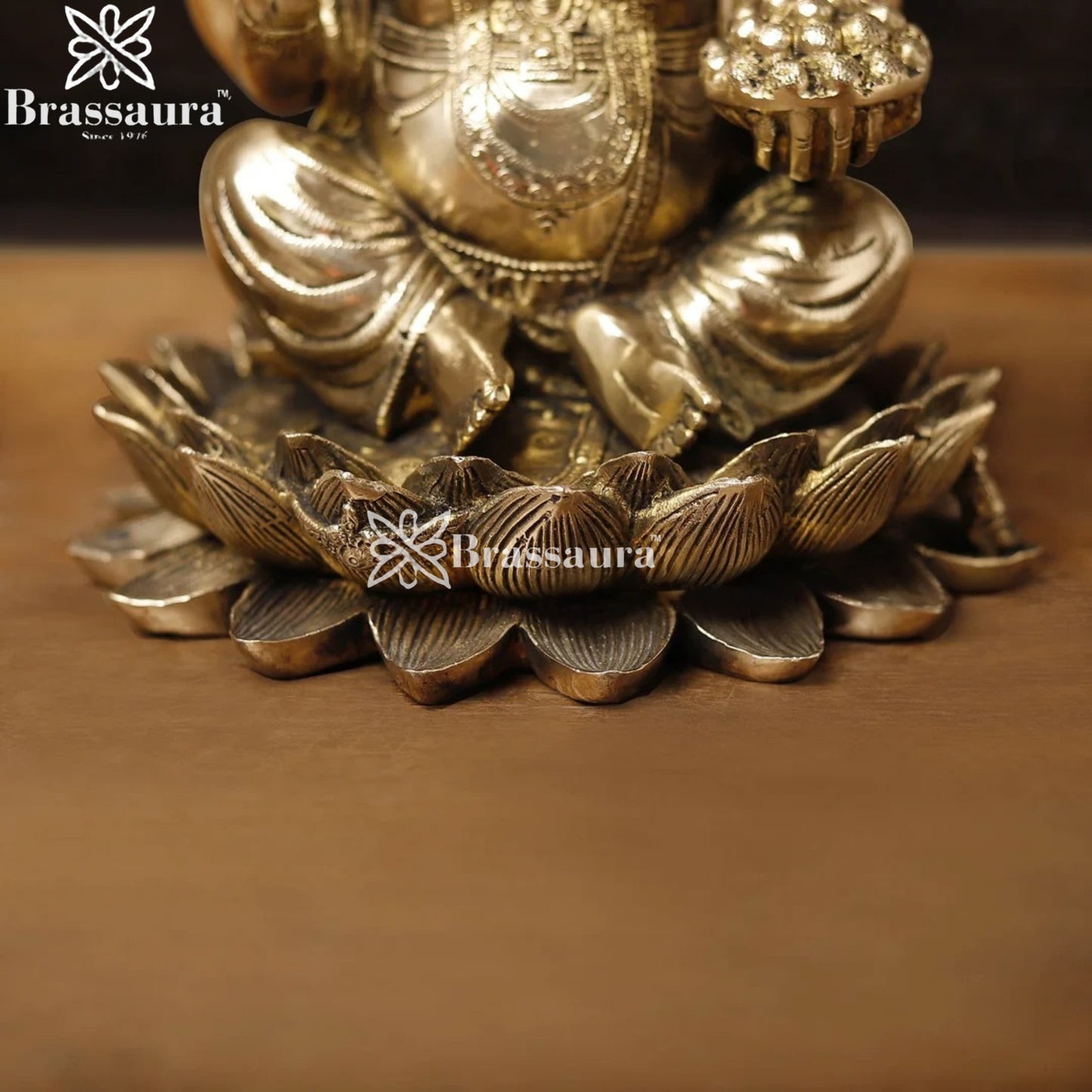 Brass Lotus Ganesha Weight 8.5 Kg & Height 11.5 Inch