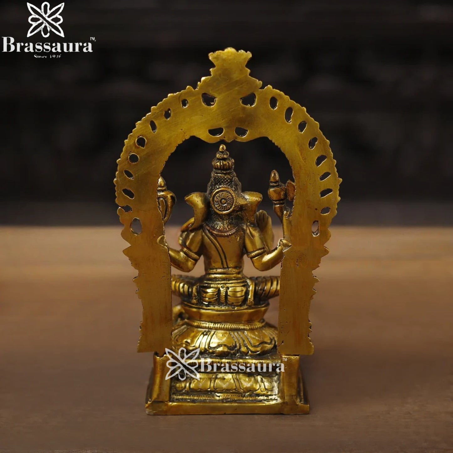Brass Superfine Ring Ganesha Weight 2.7 Kg & Height 9.5 Inch