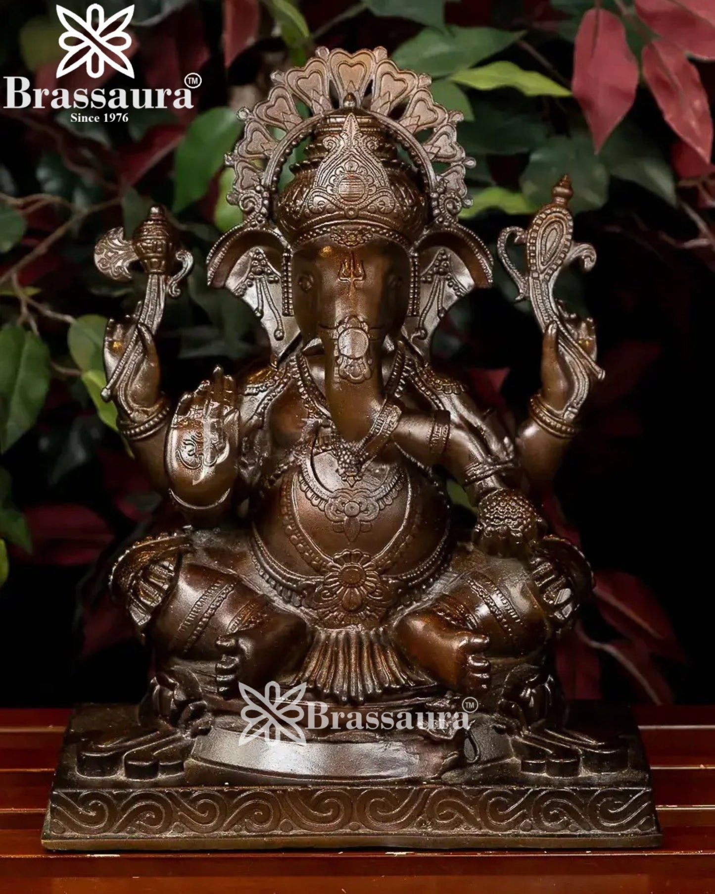 Brass Ganesha Statue Weight 5.8 Kg And Height 12.5 Inch