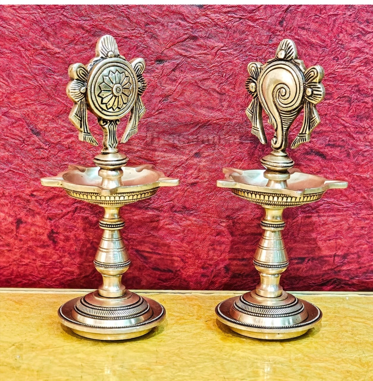 Brassaura™ Brass Shankhu Chakra Panchdeepam Oil Lamps – Height 9 Inches | Pair of 5-Wick Lamps, 2.5 Kgs