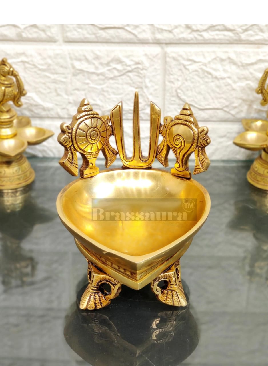 Brassaura™ Handcrafted Brass Shanku Chakra Namah Diya – Height 5 Inches | Traditional Oil Lamp, 1.5 Kgs