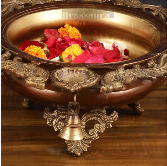 Brassaura® Pure Brass Urli with Diyas – 5.5 kgs, 4.5 Inches Height – Traditional Decorative Bowl for Festive Home Decor
