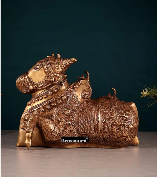Brassaura® Pure Brass Nandi Fully Carved Statue with Three Shivling – Height 8 Inches, Weight 5.5 Kgs | Matte Gold Finish Large Nandi