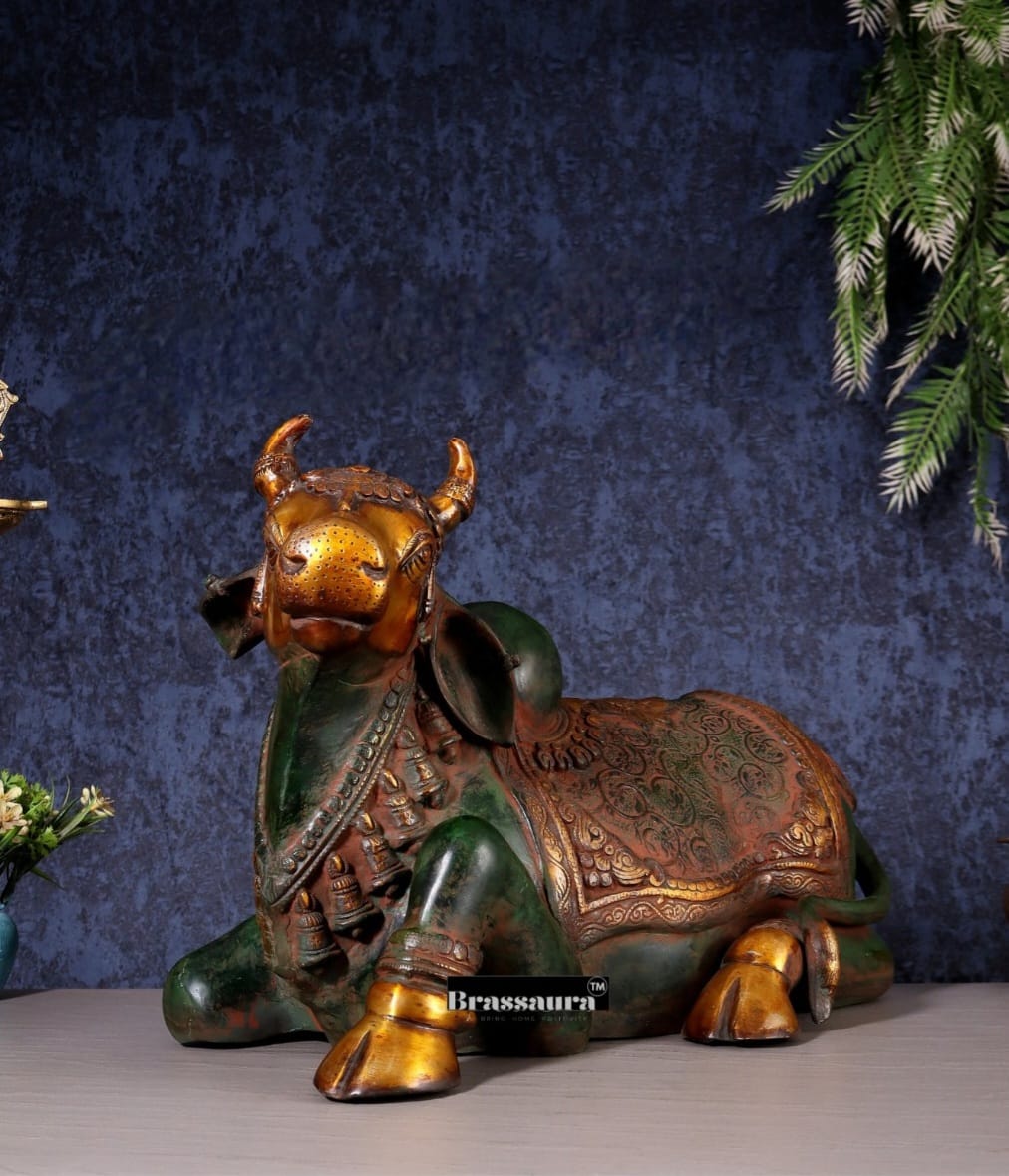 Brassaura™ Handcrafted Brass Nandi Idol – Height 14.5 Inches & Weight 20 Kgs | Vintage Green & Red Patina Finish