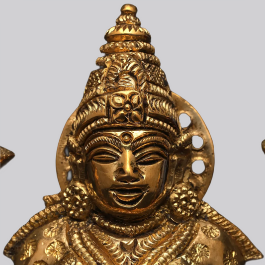 ब्रसाउरा® ब्रास लक्ष्मी देवी प्रतिमा | ऊँचाई 5.51 इंच और वज़न 0.90 किग्रा