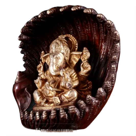 Exquisite Brass Lord Ganesha in Pearl Conch Shell – Height 5.5 Inches, Weight 2.234 Kgs