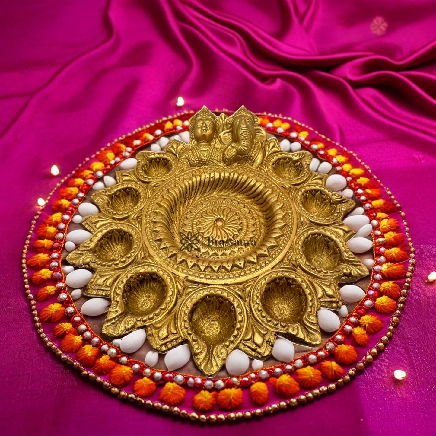 Brass 10 Wick Lakshmi Ganesha Diya Weight 2.7 Kg & Height 4 Inch