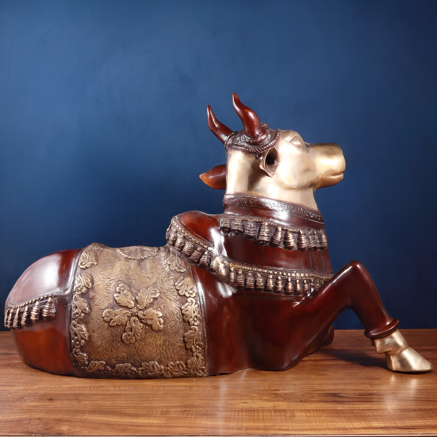 Brassaura™ Antique Large Brass Nandi Sculpture – Height 21.5" & Weight 30 Kgs | Vintage Finish