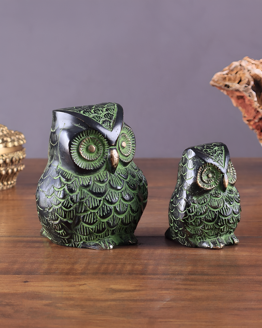 Brassaura® Brass Owl Showpieces (Pair) – Height 3.5 in & 2.5 in, Total Weight 900 g – Black & Green Tone