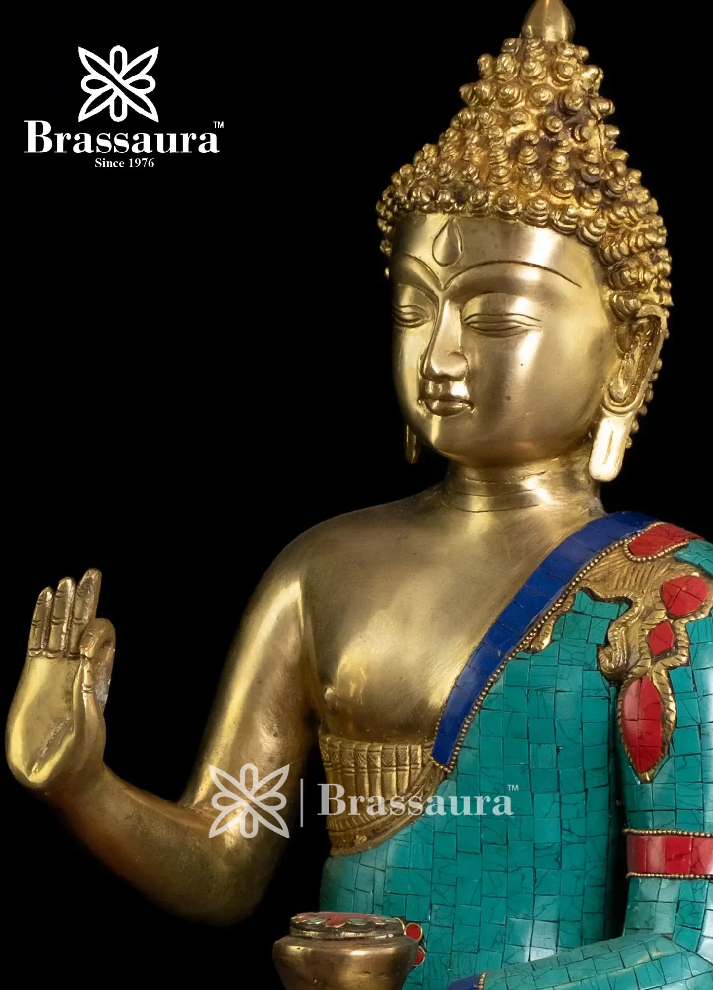 Brass Buddha For Home And Décor Weight 11 kg Height 17 Inch